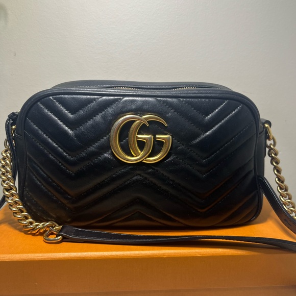 Small Black Marmont shoulder bag - Picture 12 of 17